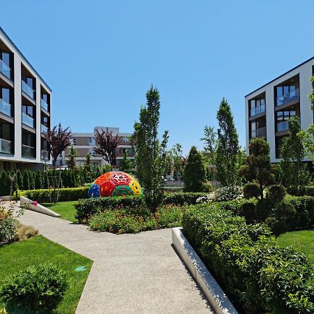 Raya Apartment Atlantis Atmosphere Burgas Bagian luar foto