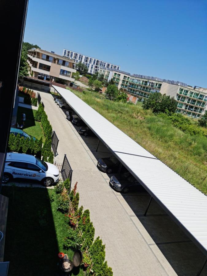Raya Apartment Atlantis Atmosphere Burgas Bagian luar foto