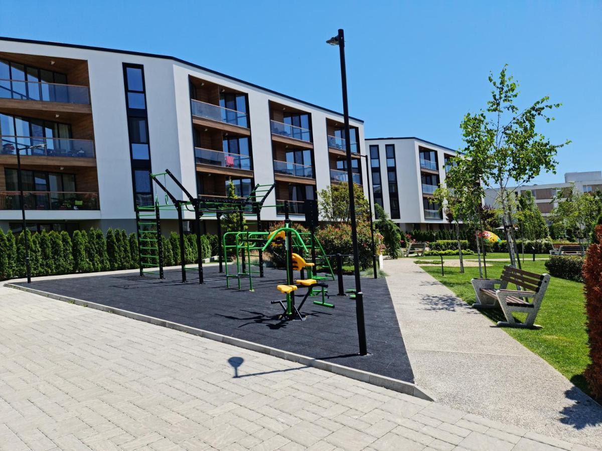 Raya Apartment Atlantis Atmosphere Burgas Bagian luar foto